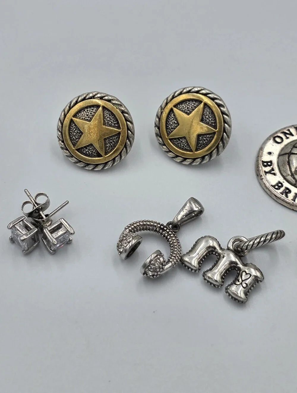 Brighton Bundle Of Charms M Heart One World Lot‎